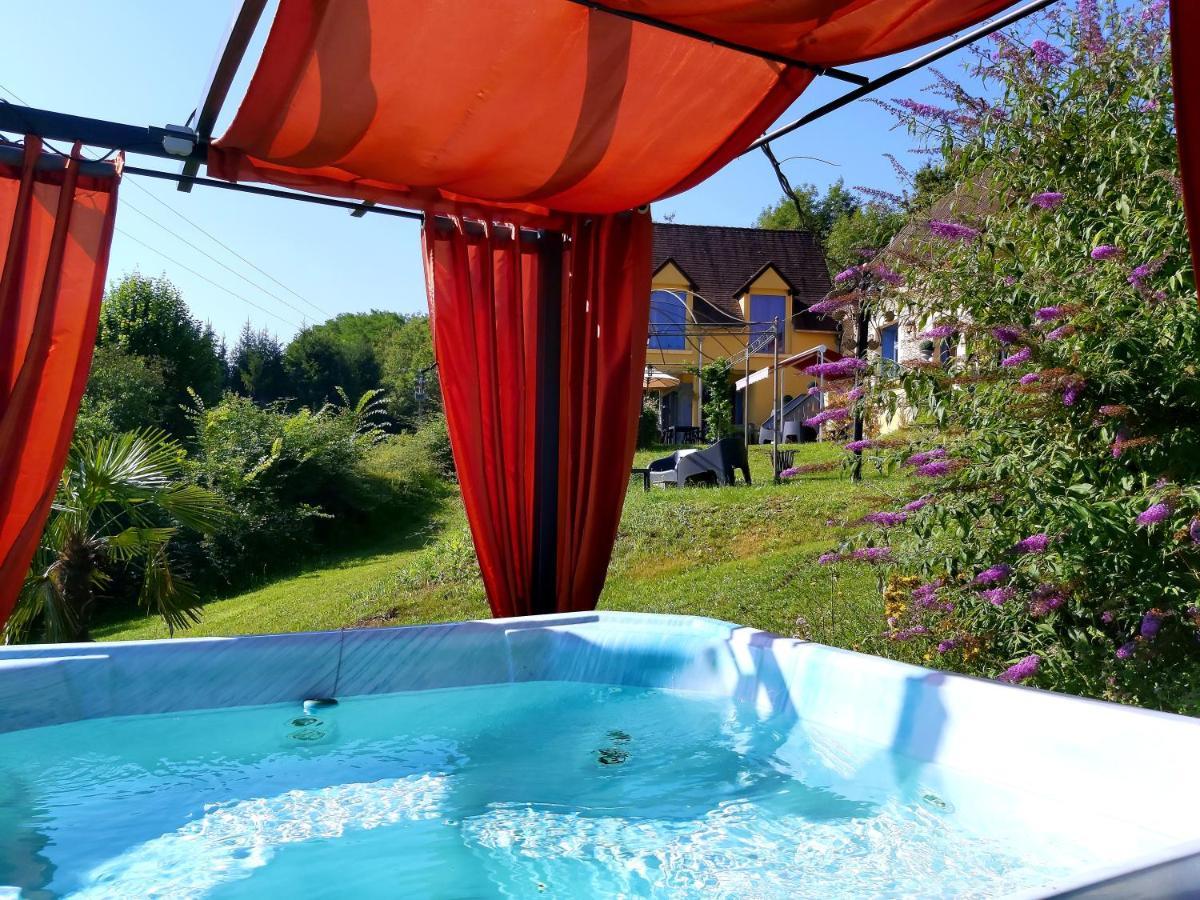 Bonbon Chambre D'Hotes Saint-Julien-de-Lampon Exterior photo